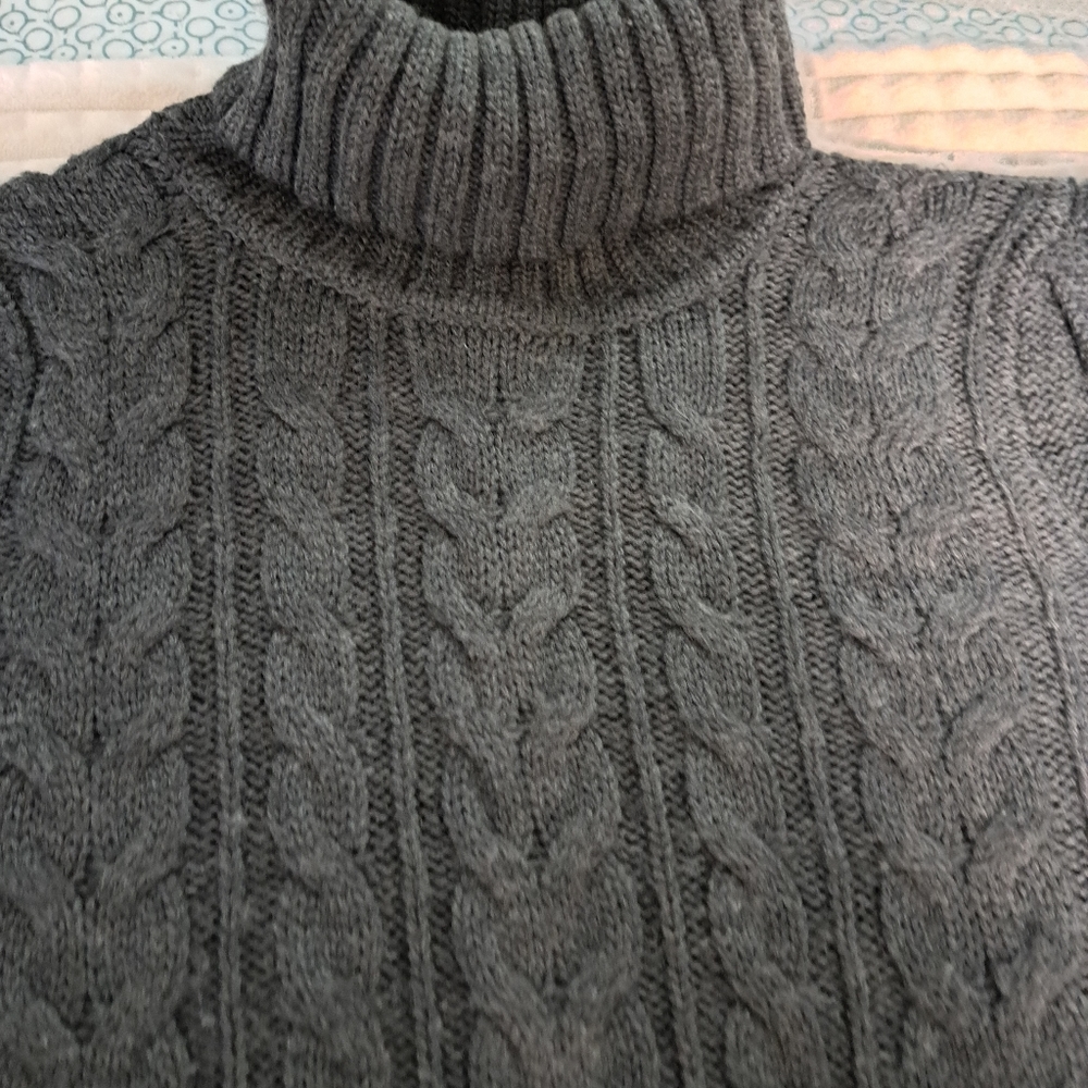 Sweater - Picture 2 of 3